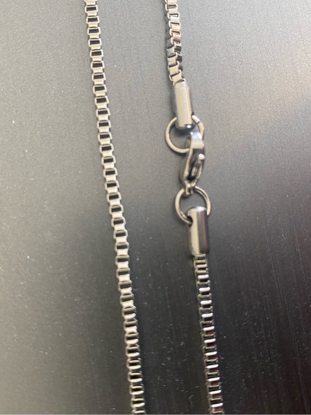 Stainless Steel Flat Box Chain 20 Inches @2mm